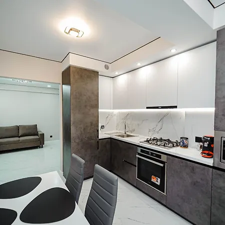 Elegance And Ciocana View Apartment *