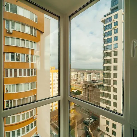 Apartment Elegance And Ciocana View *