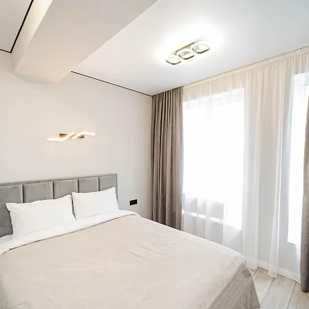 Elegance And Ciocana View Apartment